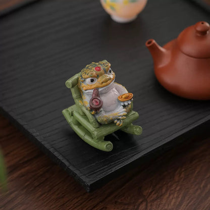 Rocking Chair Wealth Toad Color Changing Tea Pet