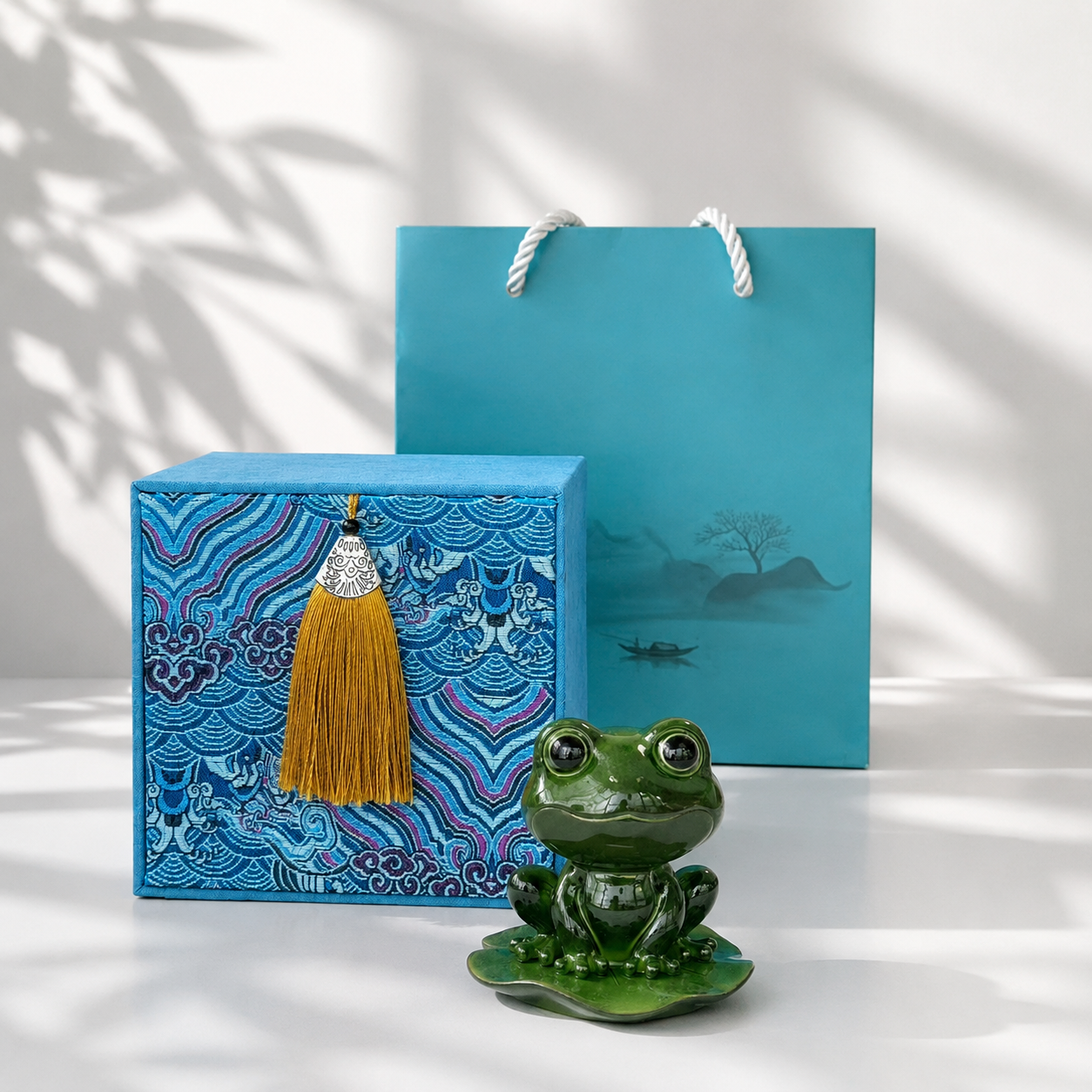 Lotus Leaf Frog Color Changing Tea Pet